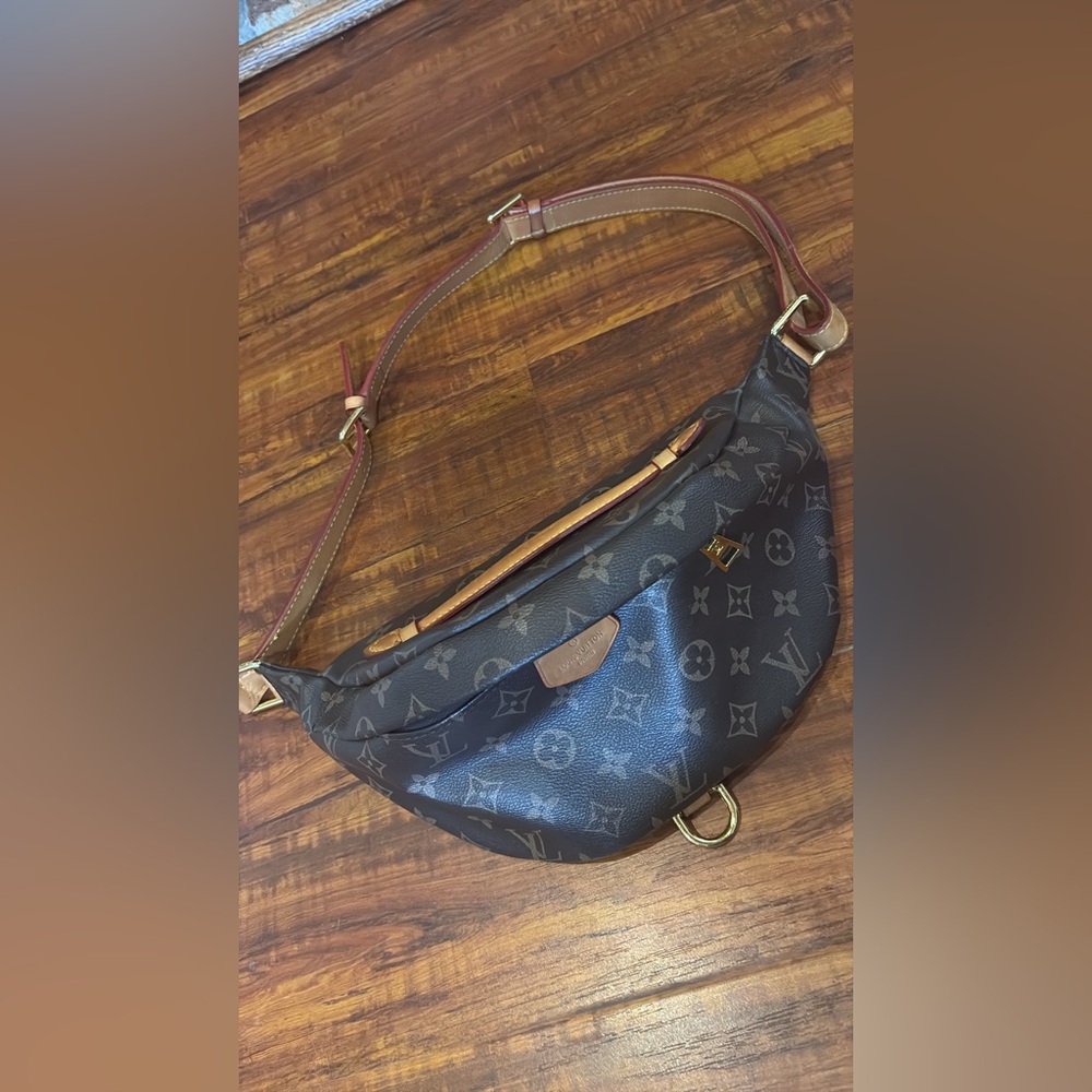 Bumbag- Broken Zipper